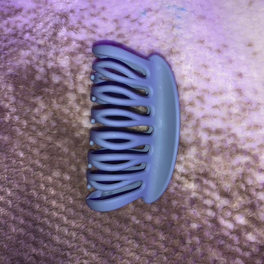 Blue/grey aesthetic hair claw